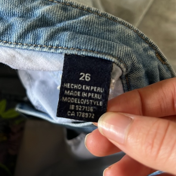 Original Denim by EXIT Jeans in Light Wash with Embroidered Back Pocket Size: 26 - Picture 8 of 16